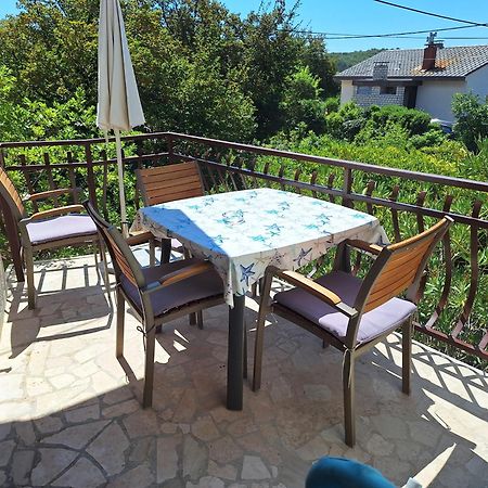 Apartmani Mia Jadranovo Luaran gambar