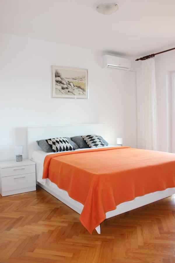 Apartmani Mia Jadranovo Luaran gambar