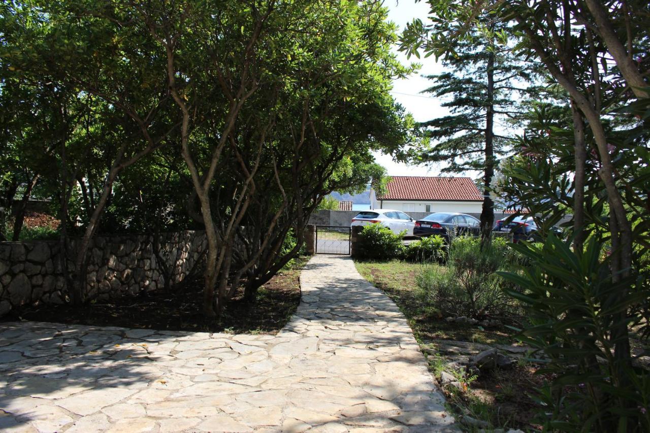 Apartmani Mia Jadranovo Luaran gambar