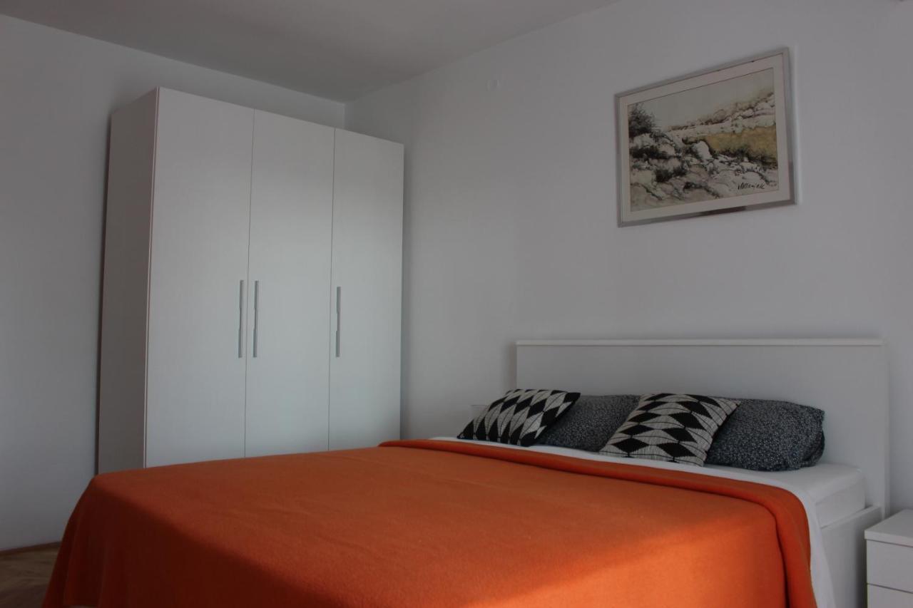 Apartmani Mia Jadranovo Luaran gambar